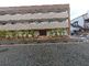 静かな住宅街の建物外観