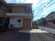 ゆったりとした入口のある建物
