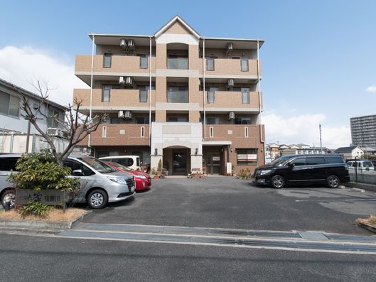 施設建物外観１