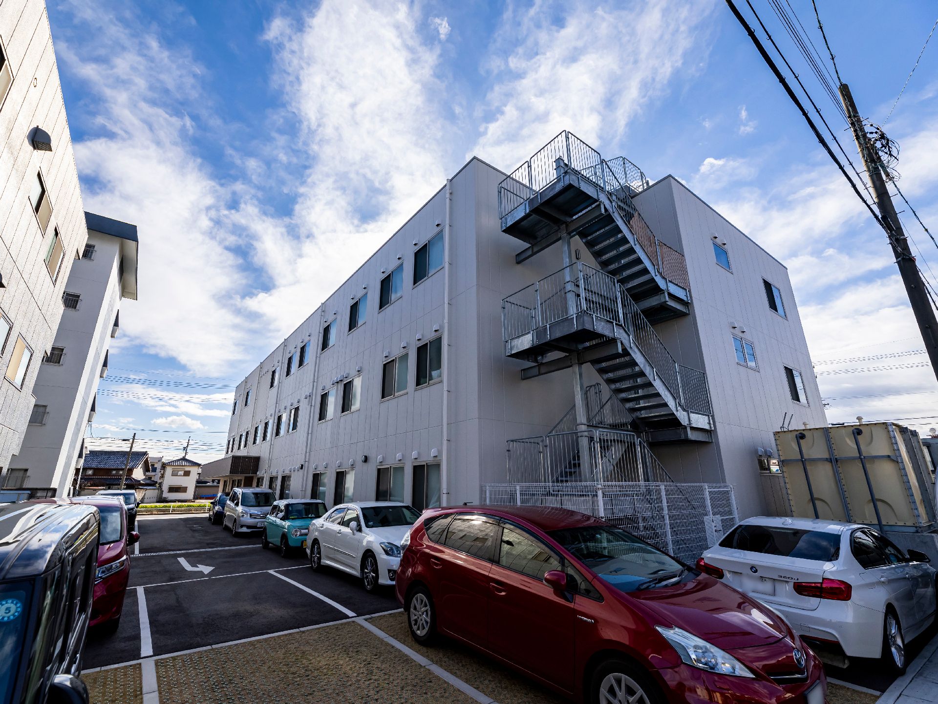 多くの車を停めることができる駐車場