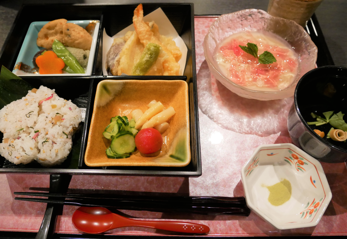 彩り豊かな食事