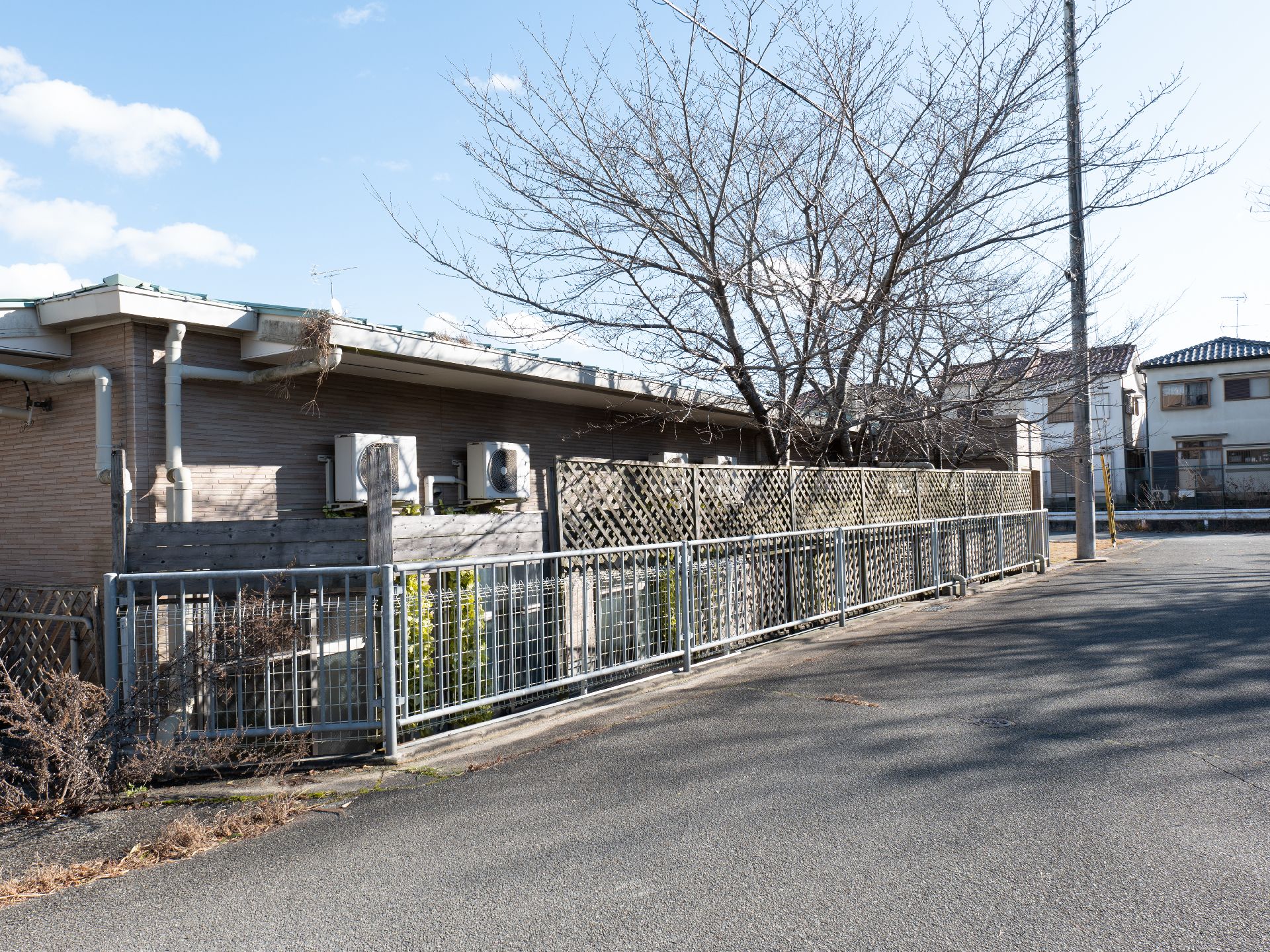 ２階建ての施設