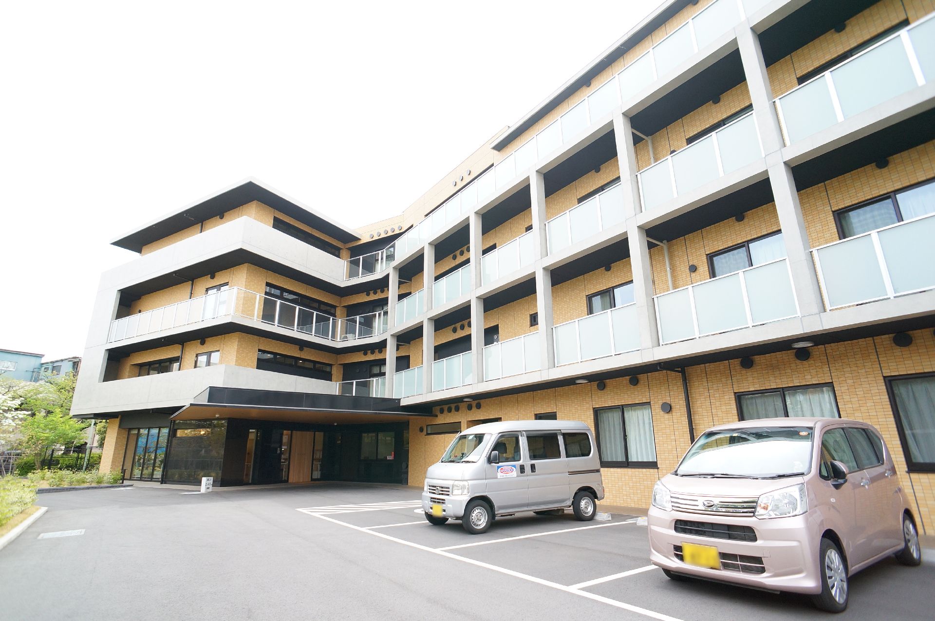 駐車場が完備された施設