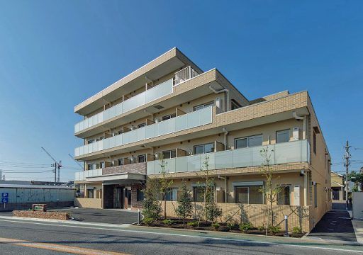 清潔感あふれるモダンな外観