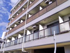 マンションのような建物