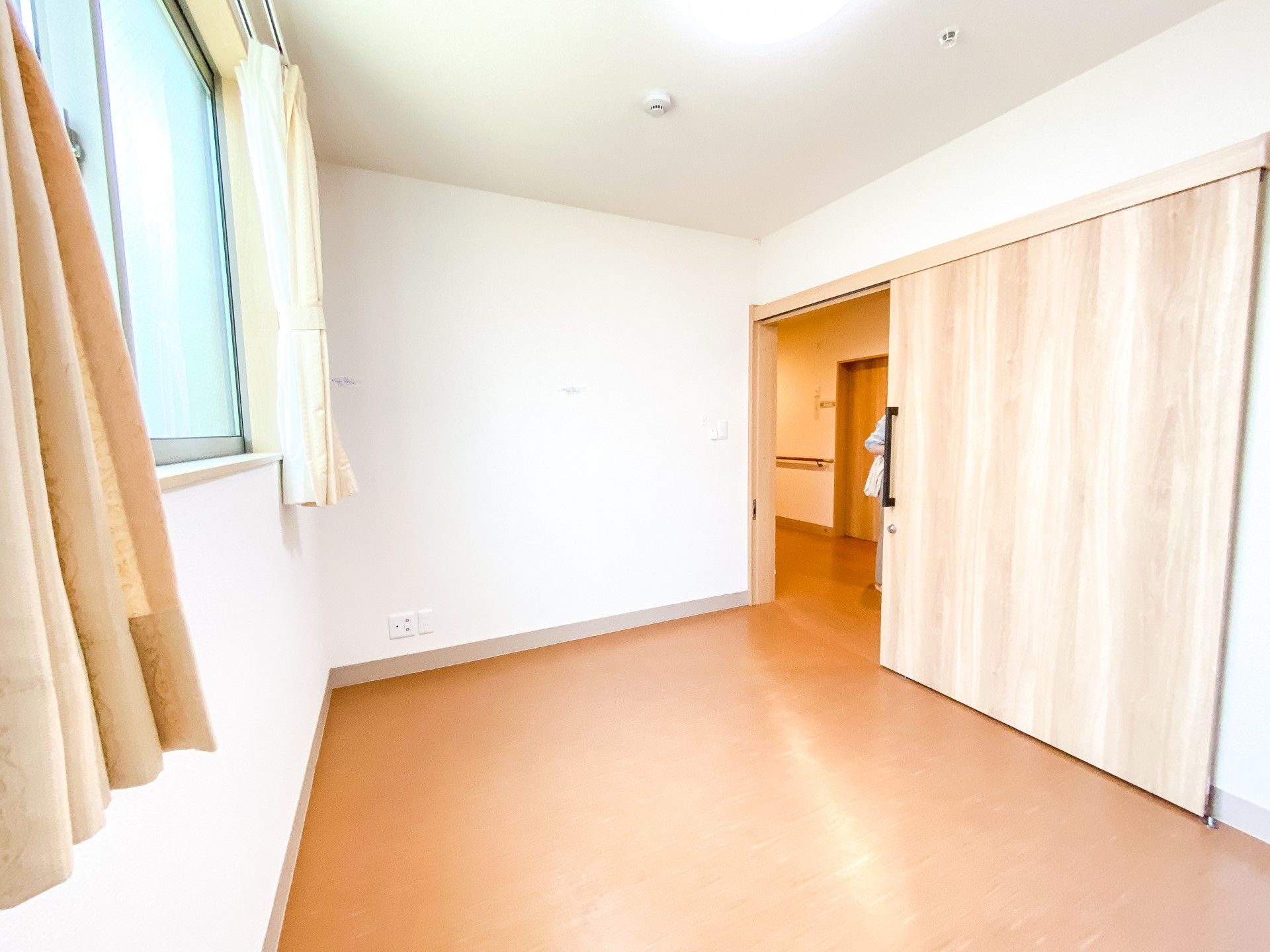 明るい部屋の一角