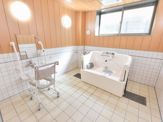 介護浴槽