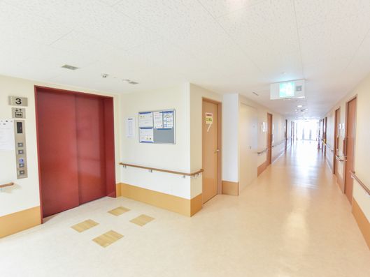 通路と非常階段