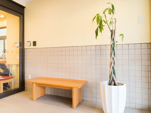 施設の出入り口付近