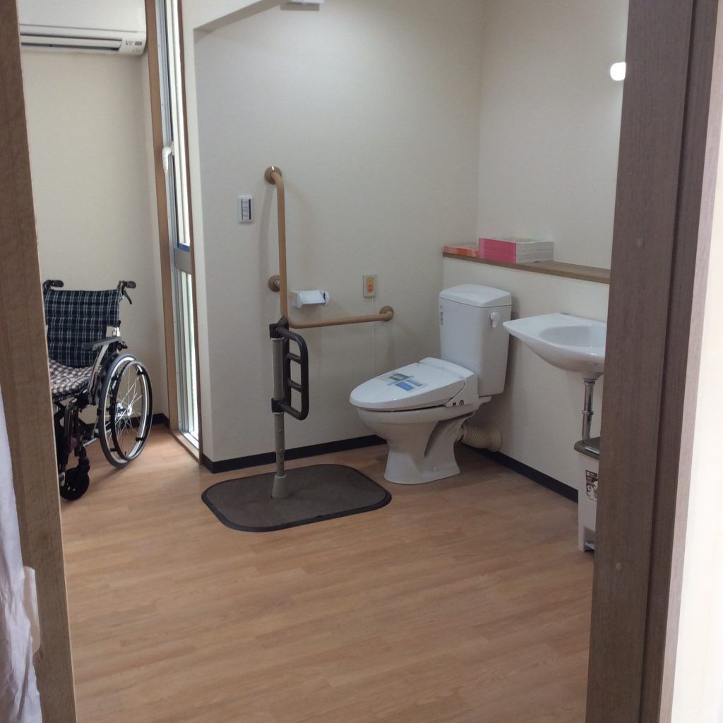 バリアフリーのトイレ設備