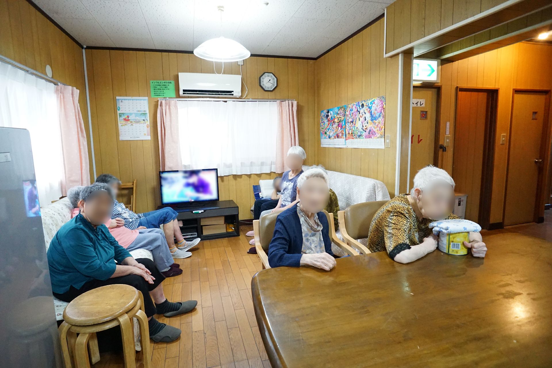 エアコンを備えた共有スペース