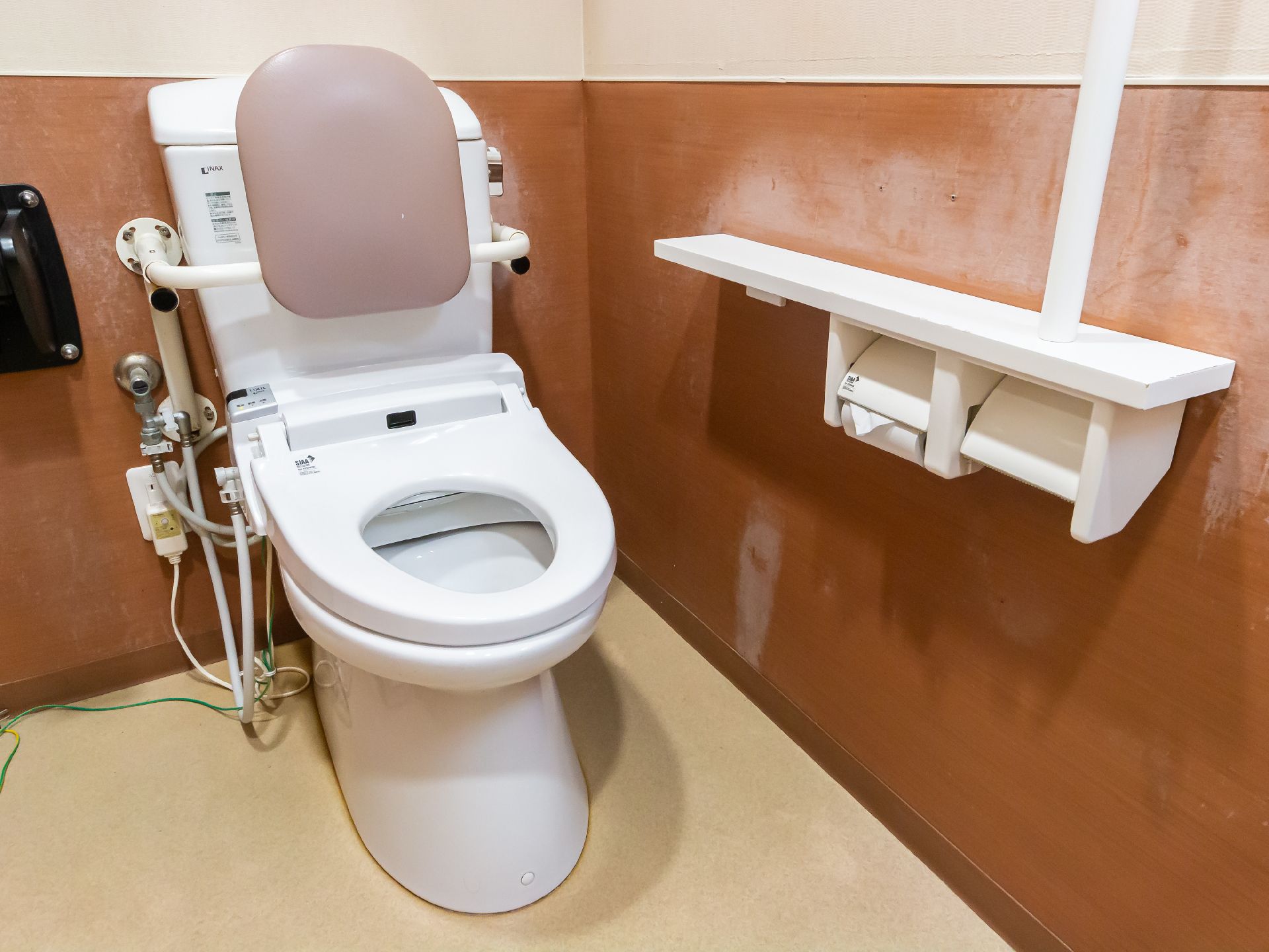 洋式トイレが設置された個室