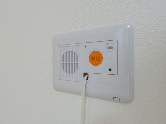 呼び出しボタン