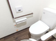 明るく清潔なトイレの設備