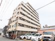 マンションのような高齢者住宅の外観
