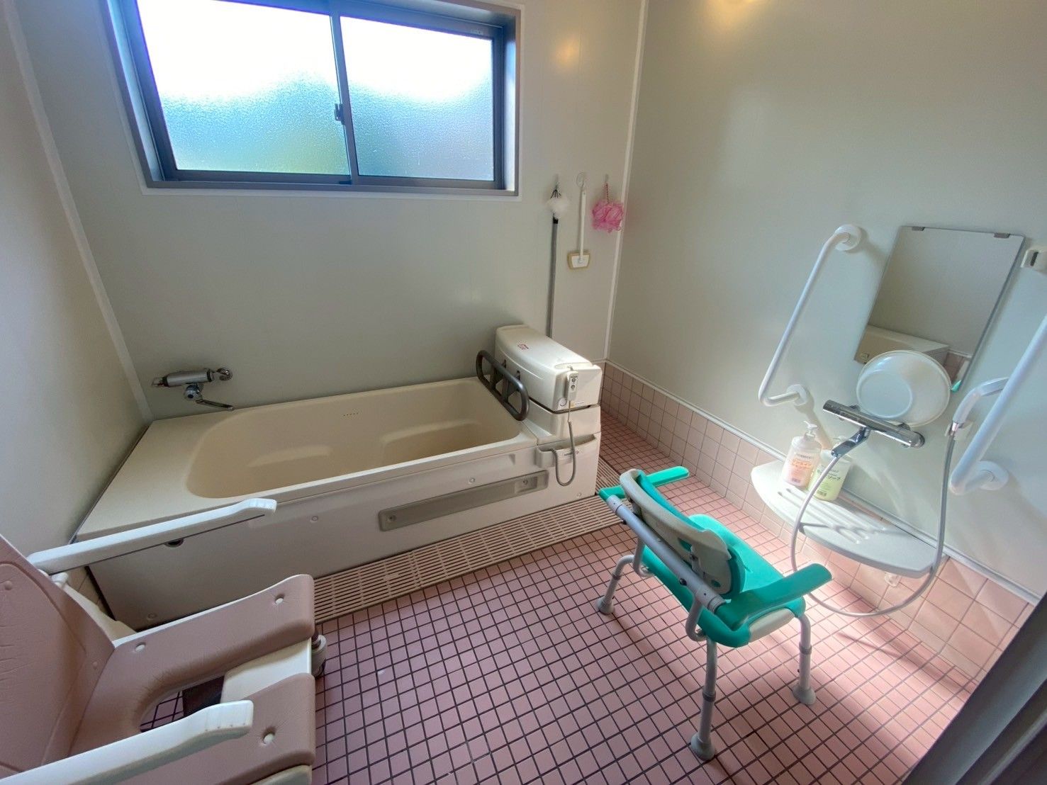 安全に配慮した浴室