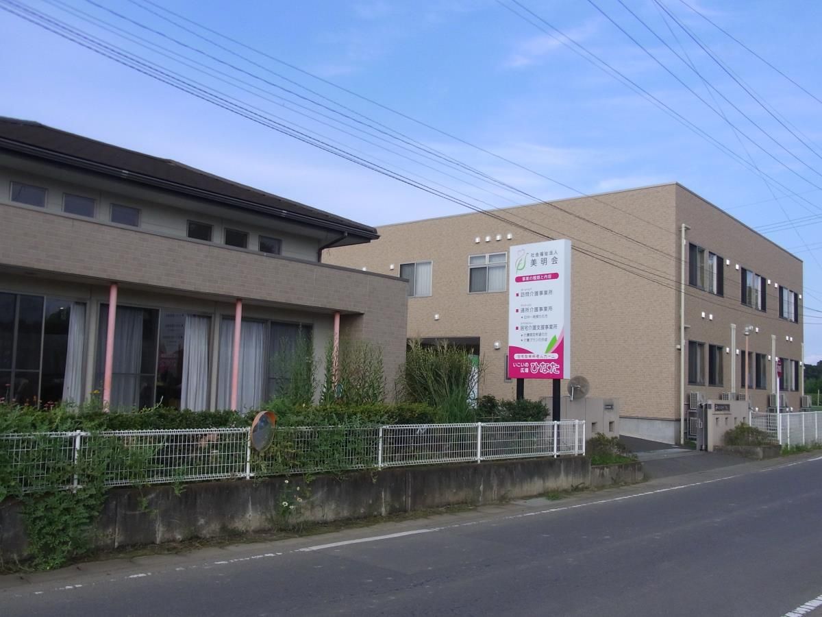暖かみのある外観の居室