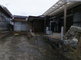 雨の日の静かな住宅街