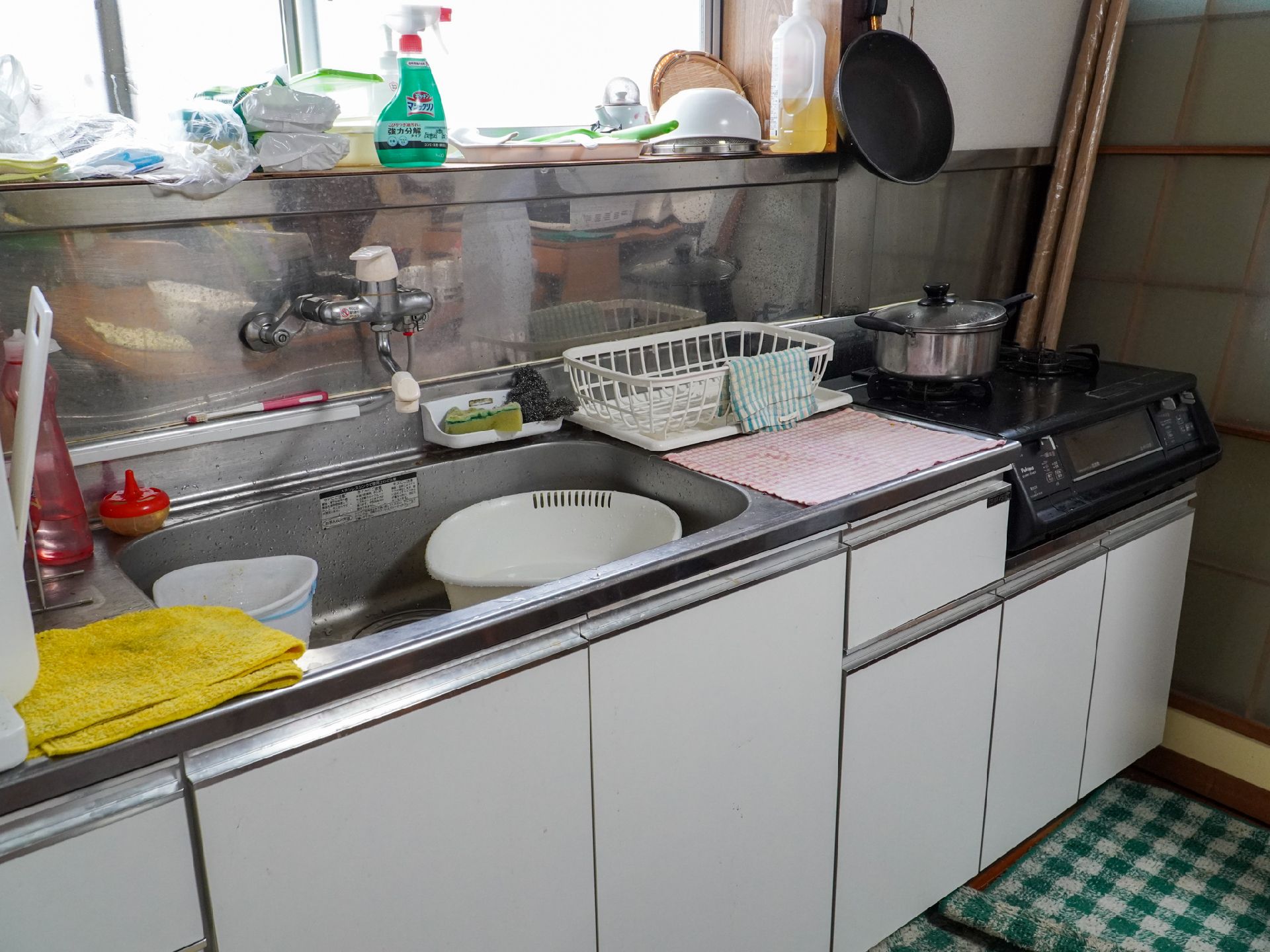 館内に設置された、入居者が自由に使えるキッチン