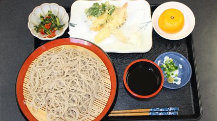 天ぷらともりそばのセット