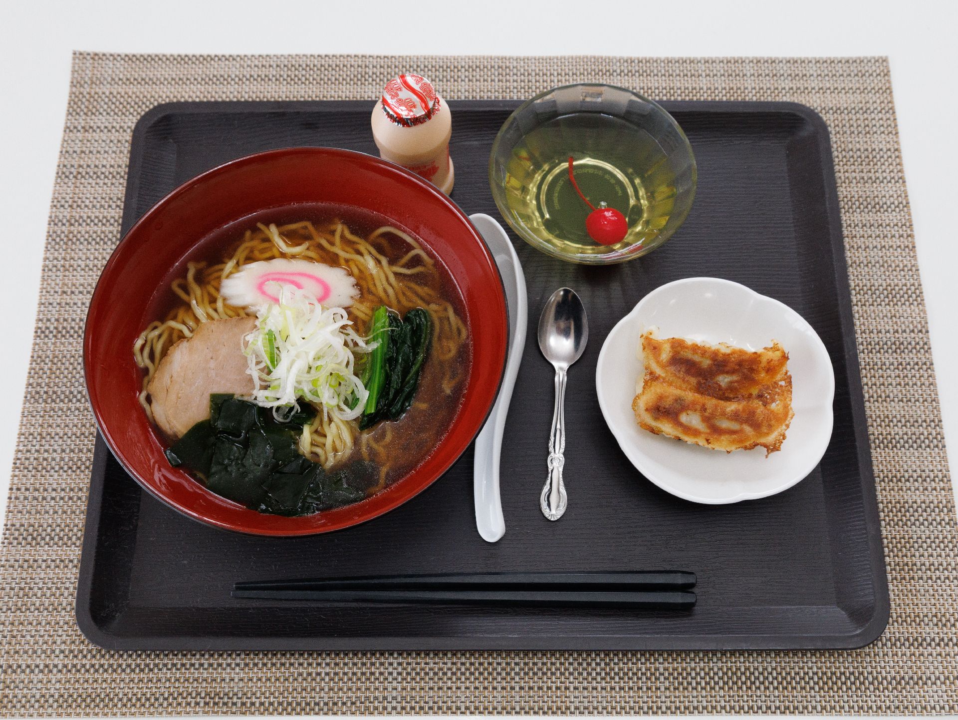 入居者一人ひとりの体調や嚥下機能に合わせて調理される食事