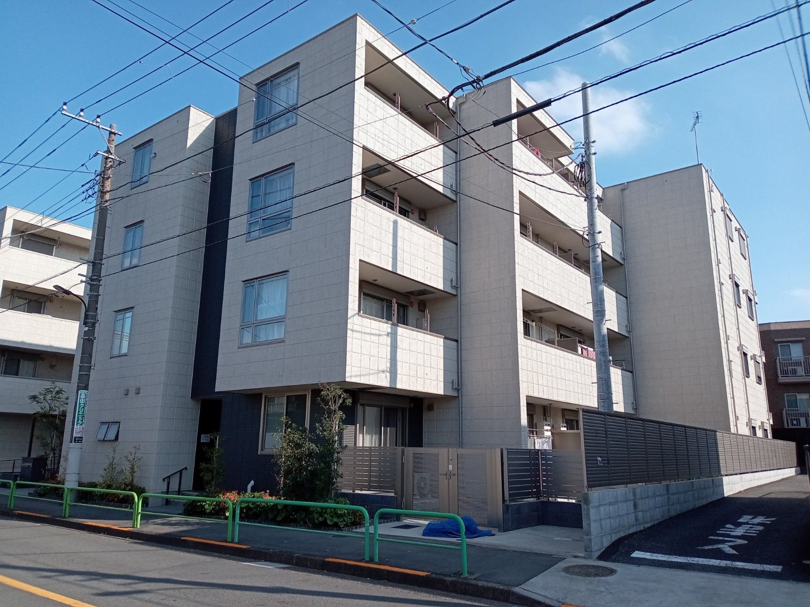 清潔感ある外観の建物