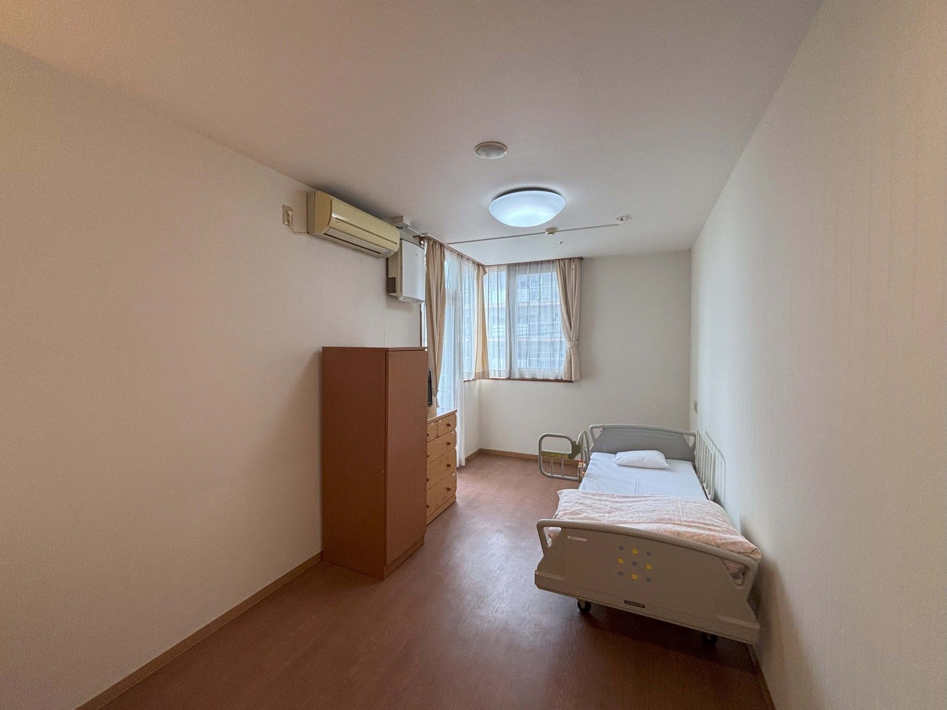 シンプルな個室