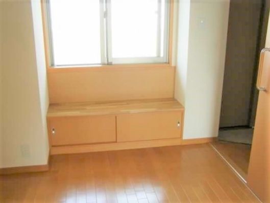 ベンチ