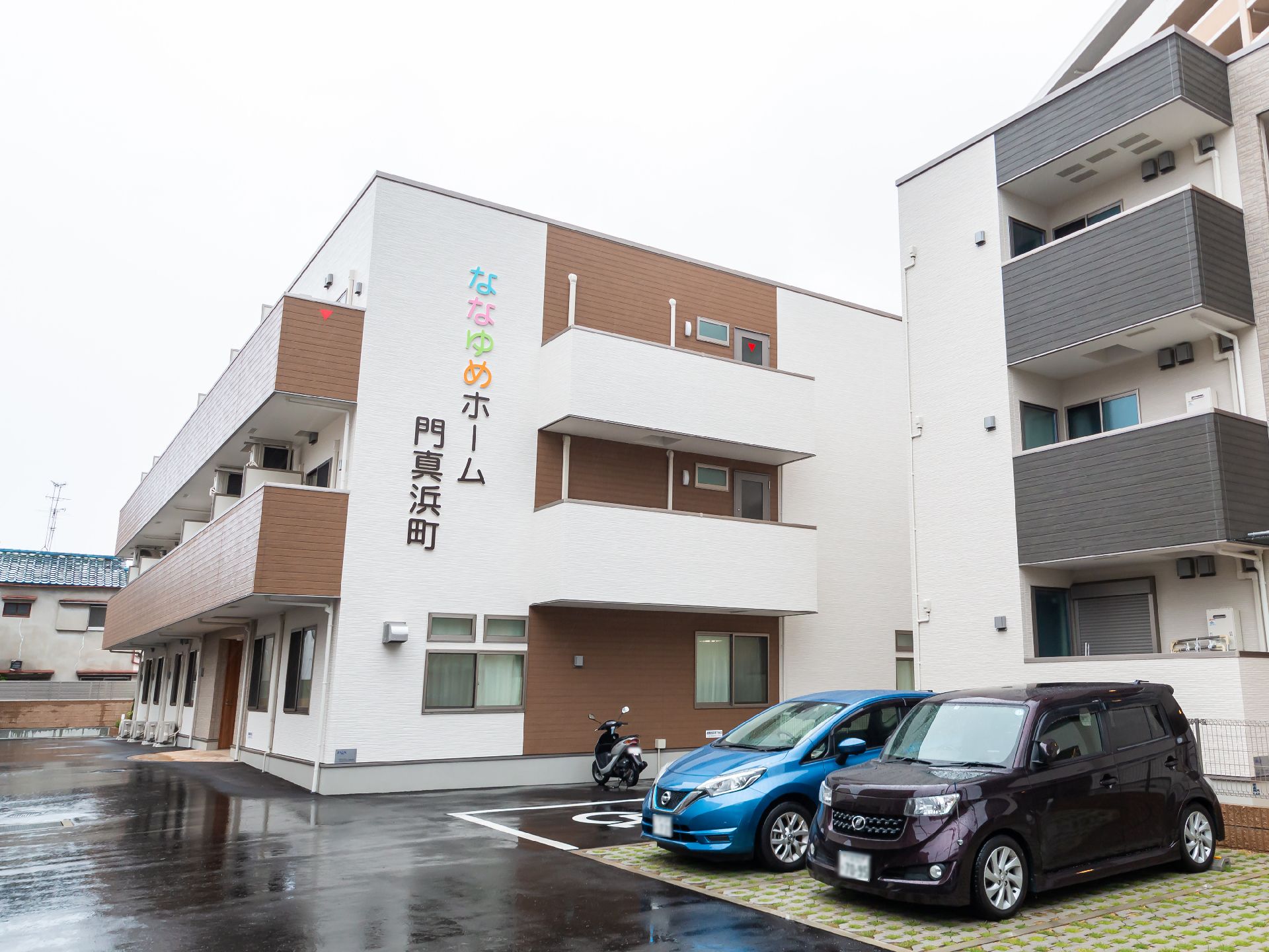 全室個室の施設外観