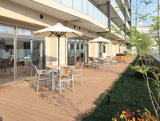 ウッドデッキテラス