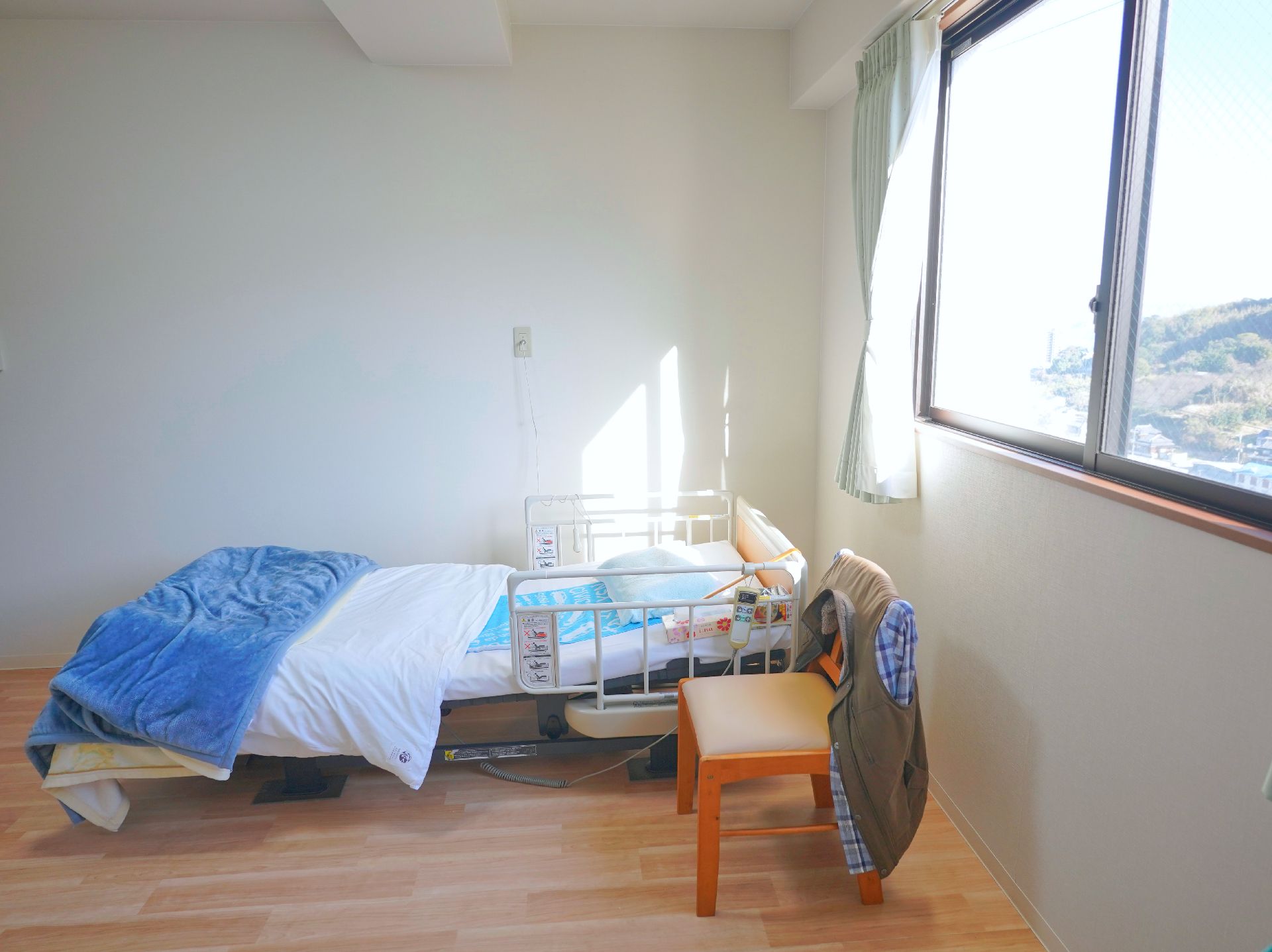 広く、さまざまな家具を置くことができる居室