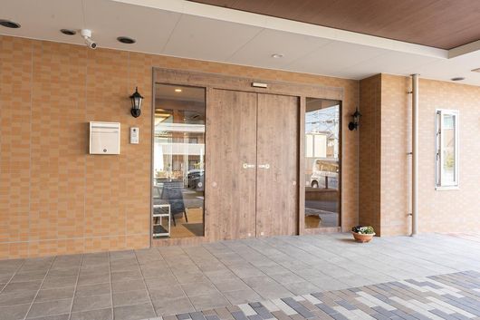 外観エントランス