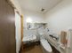 バリアフリー設計のトイレ空間