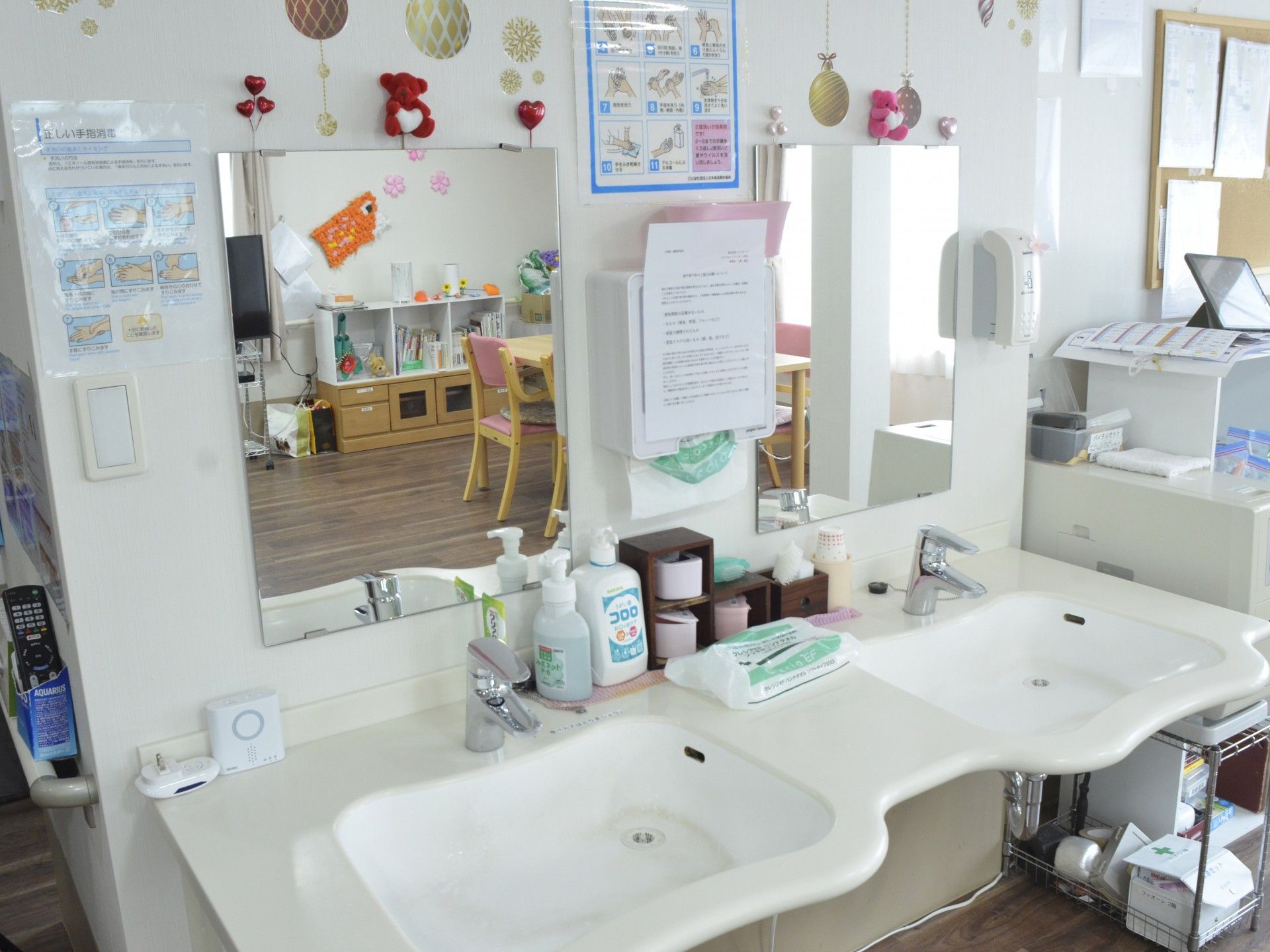 清潔な洗面台の様子