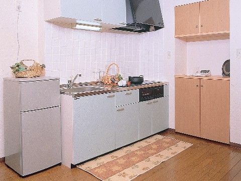 ゆうゆう壱番館よなごの居室内キッチン。ご自宅と変わらぬ日々をお送りいただける環境をご用意しております。
