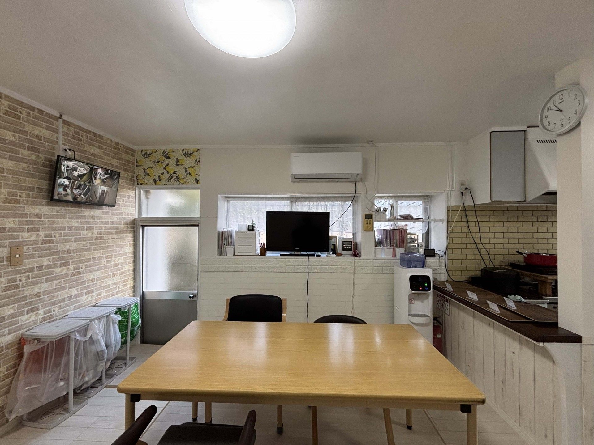 落ち着いた雰囲気の部屋