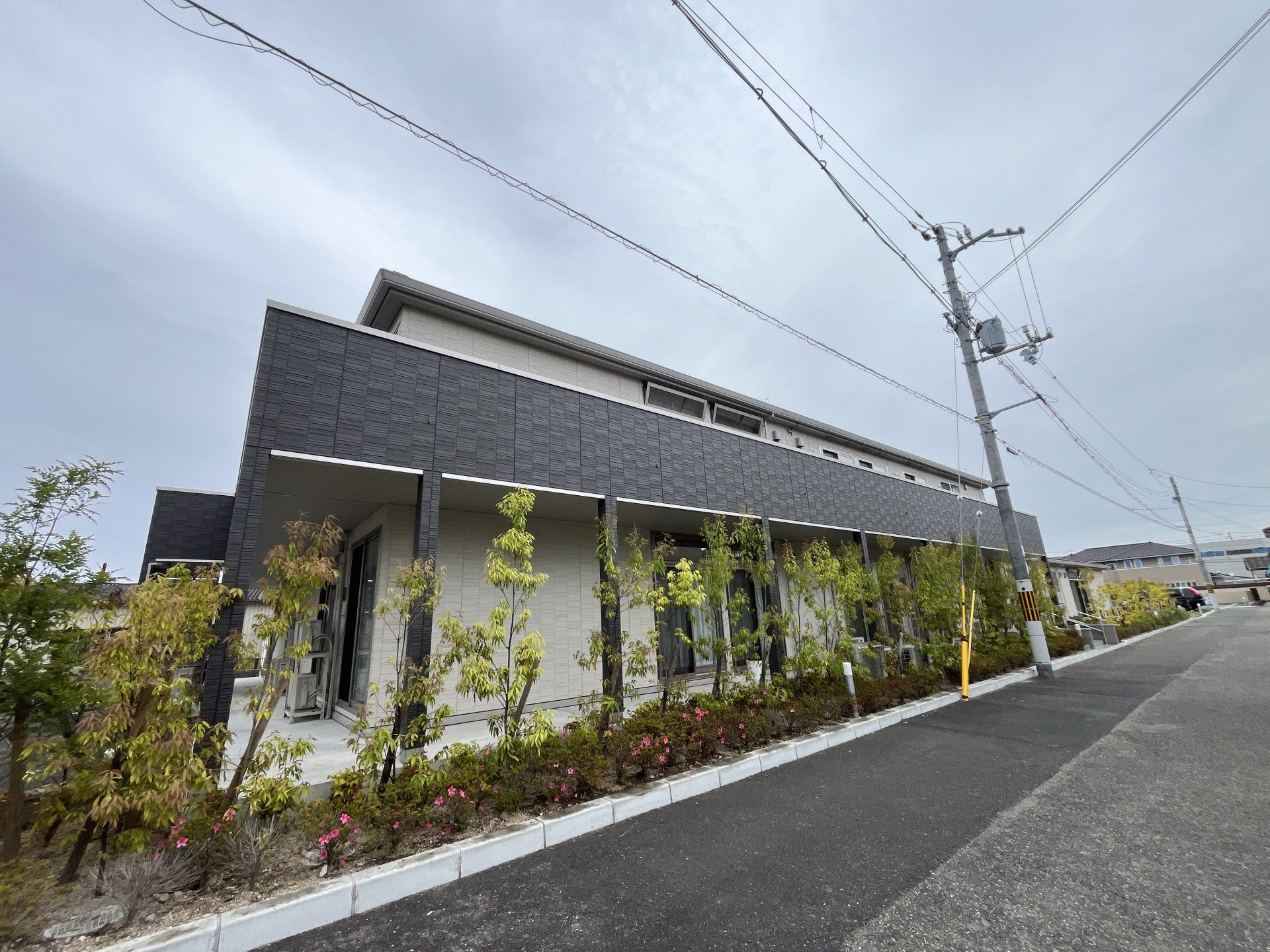 モダンな建物の外観