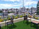 屋上緑地と憩いのテラス