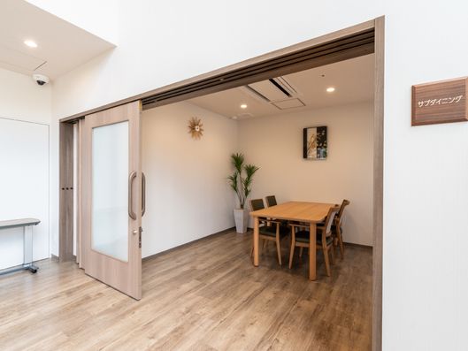 サブダイニング