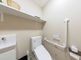 バリアフリー設計のトイレ空間