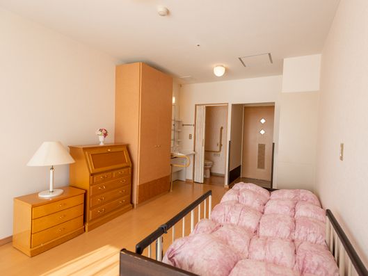 家具を自由におくことのできる、スペースの広い居室