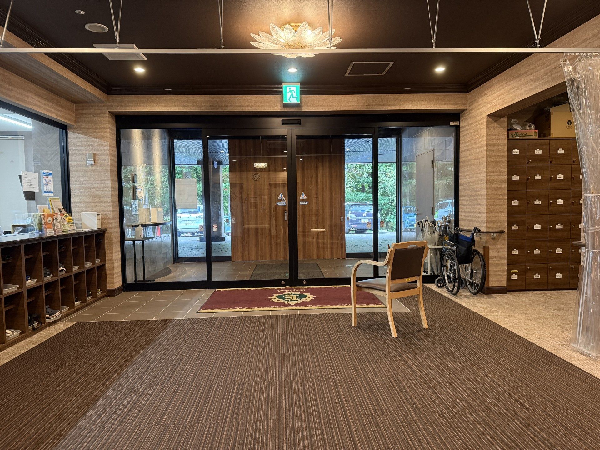 広いエントランス