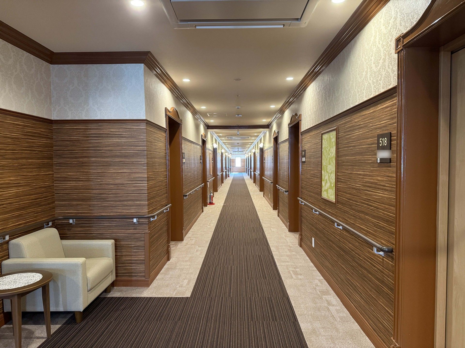 落ち着いた廊下