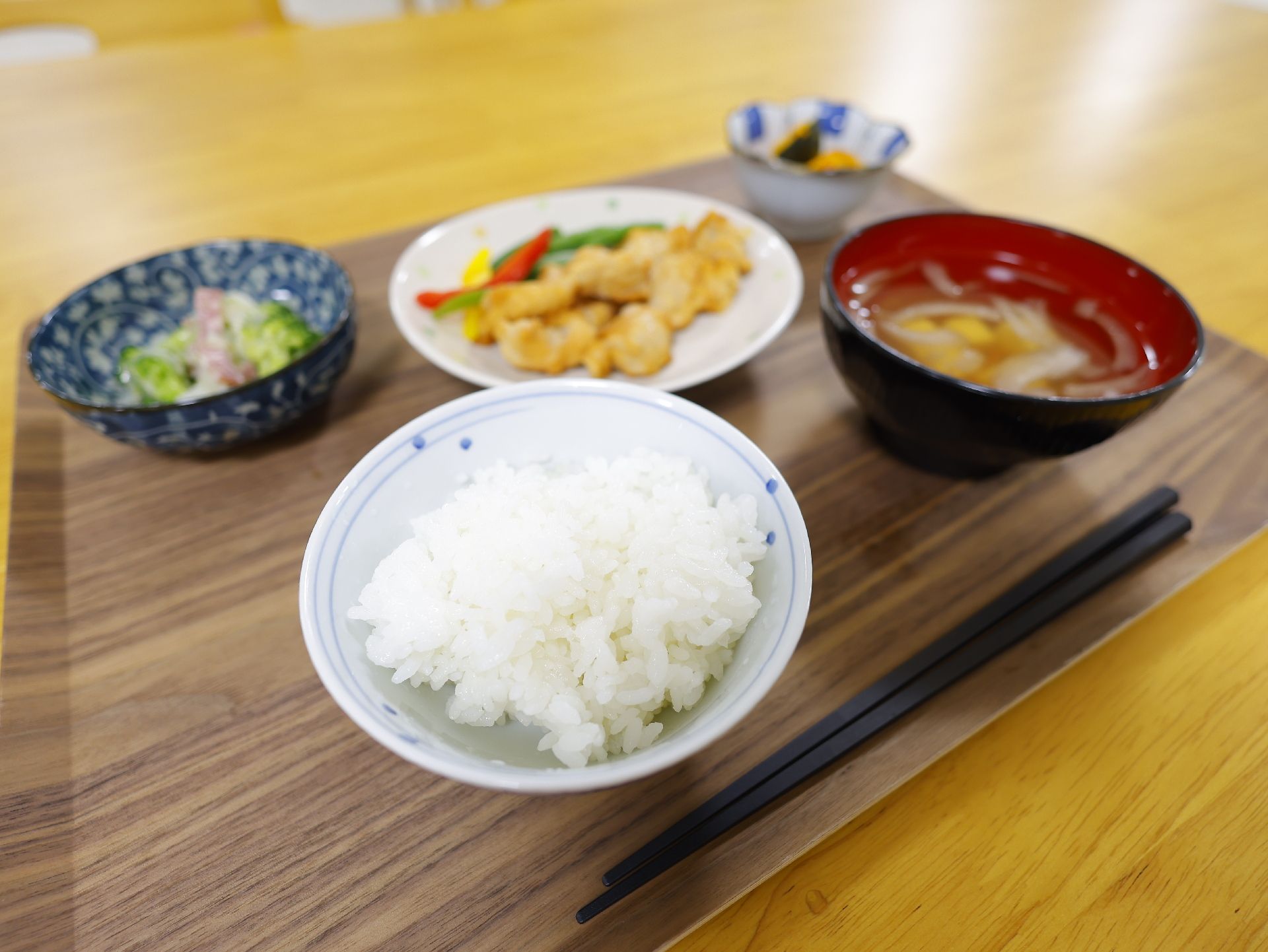 栄養バランスの考えられた食事