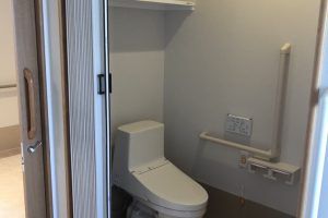 バリアフリーのトイレ設備