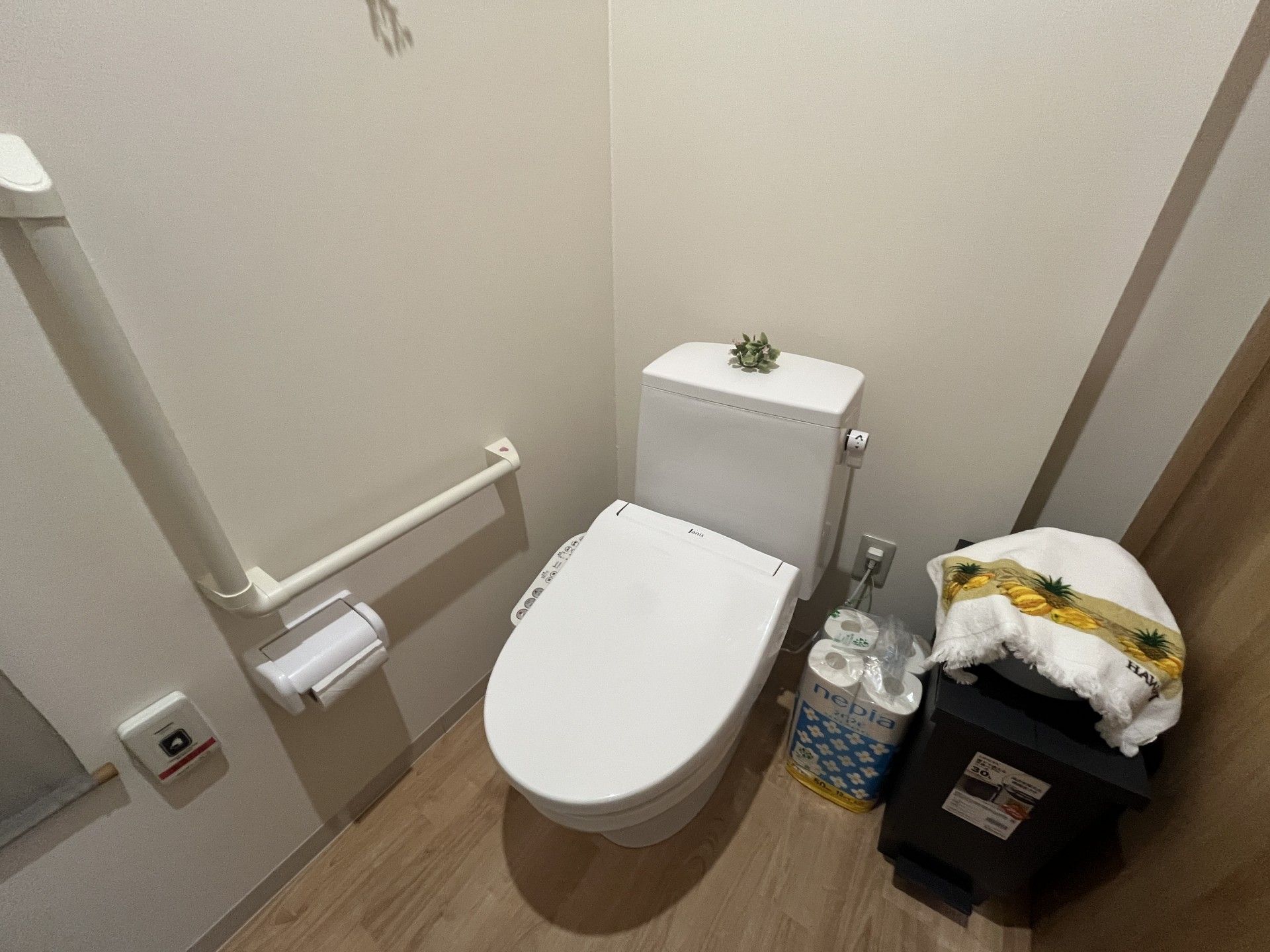 手すり付きトイレスペース