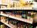 多様な商品の棚