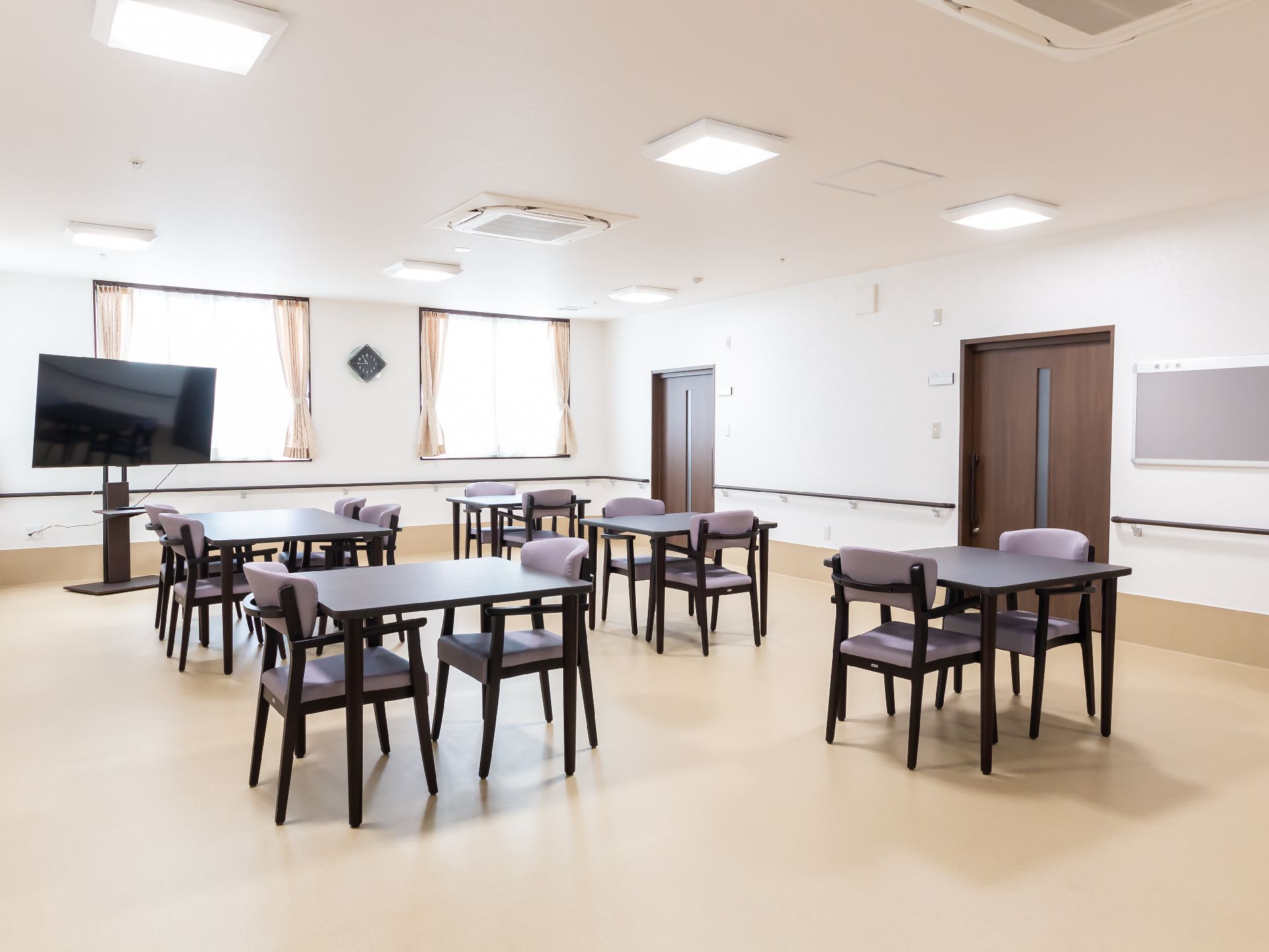家具配置にゆとりをもたせた共有スペース