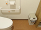 介護施設の清潔なトイレ空間