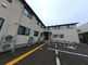ゆとりある駐車場のある建物